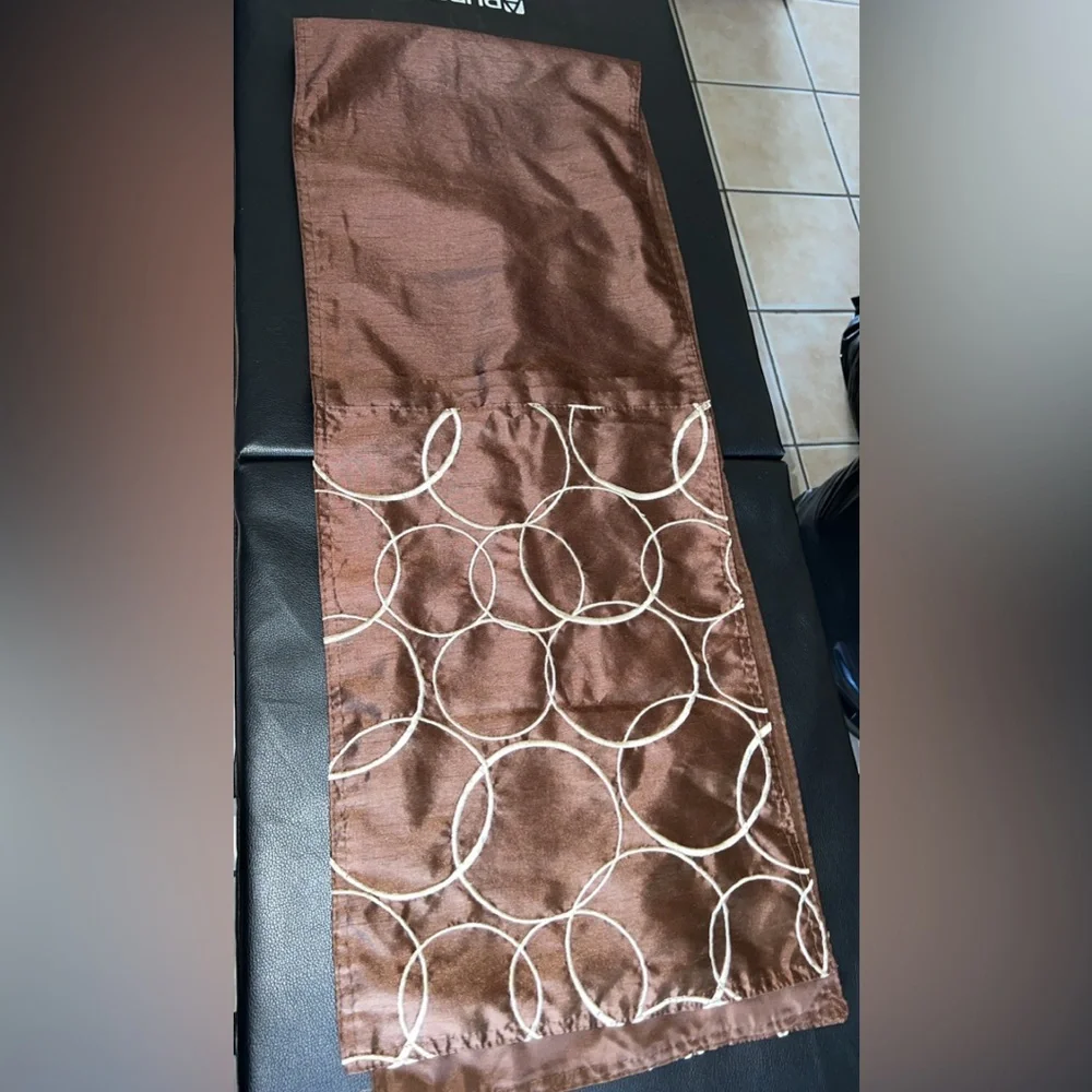 Elegant Brown Placemat & Table Runner Set